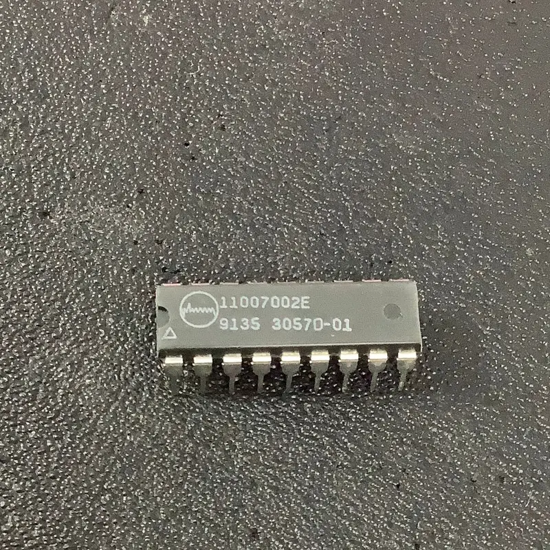 11007002E Generic Integrated Circuit Chip 1
