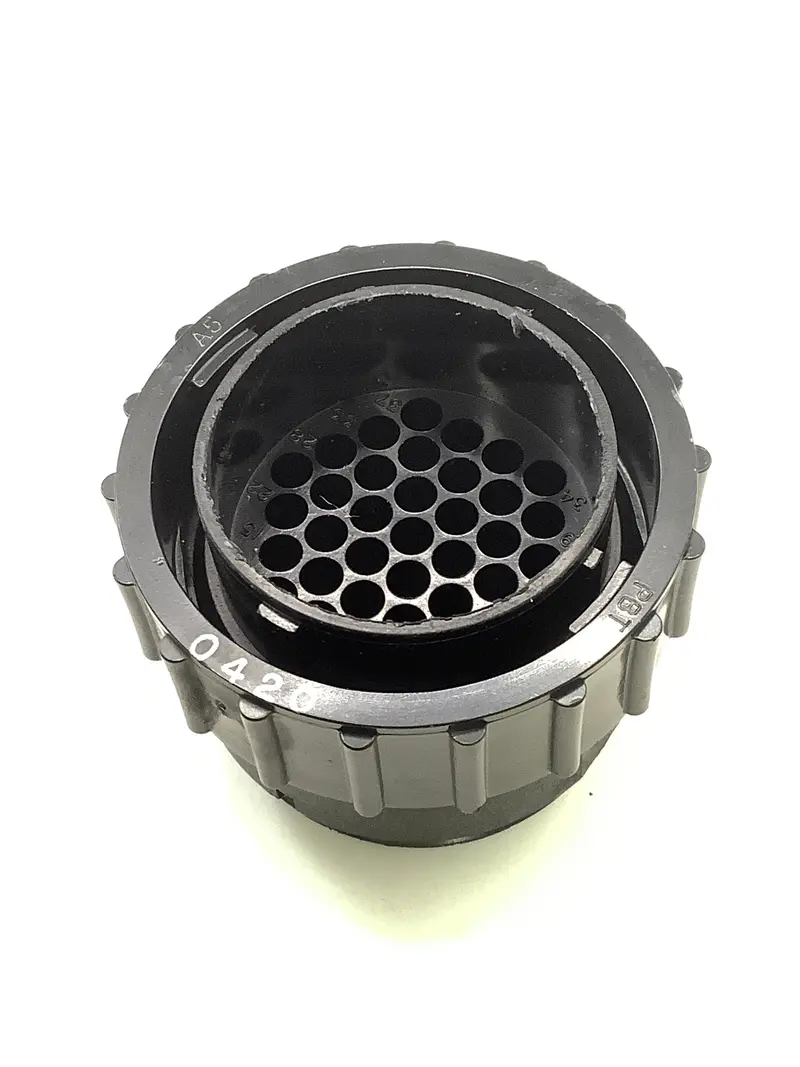 Amp 213850-1 37-Pin Male Circular Cpc Plug Connector 1