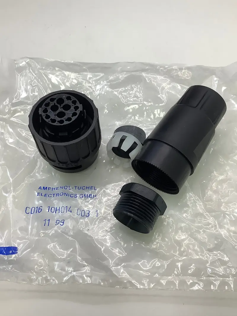 Amphenol C01610H0140031 Circular Connector Plug Housing – 15-Pin (14 Signal + Pe), Free-Hanging With Backshell & Coupling Nut 1