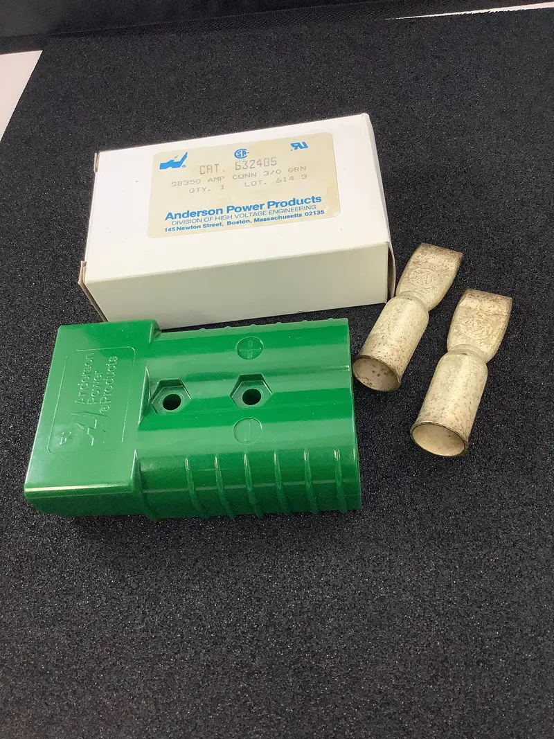 Anderson 350A Hermaphroditic Rectangular Power Connector – 2-Pole Crimp & Solder Terminal (Model 6324G5) 1