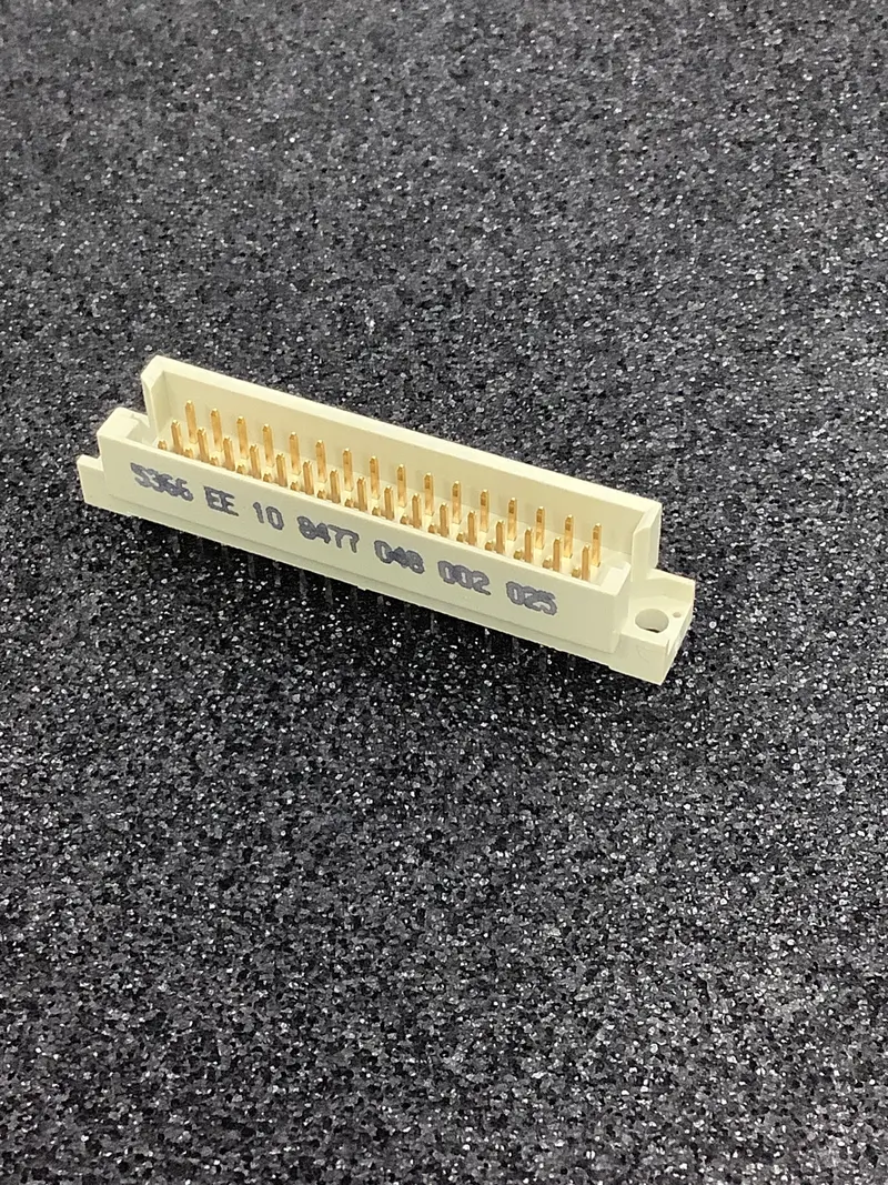 Avx/Alco 10-8477-048-002-025 48-Pin Din Male Connector, Style 1/2 R 1