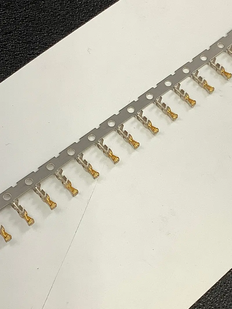 Berg 77138-001 Mini-Tek Socket Contacts — 26–30 Awg Gold-Plated Crimp, Chain-Packaged (100 Pcs/Pack) 1