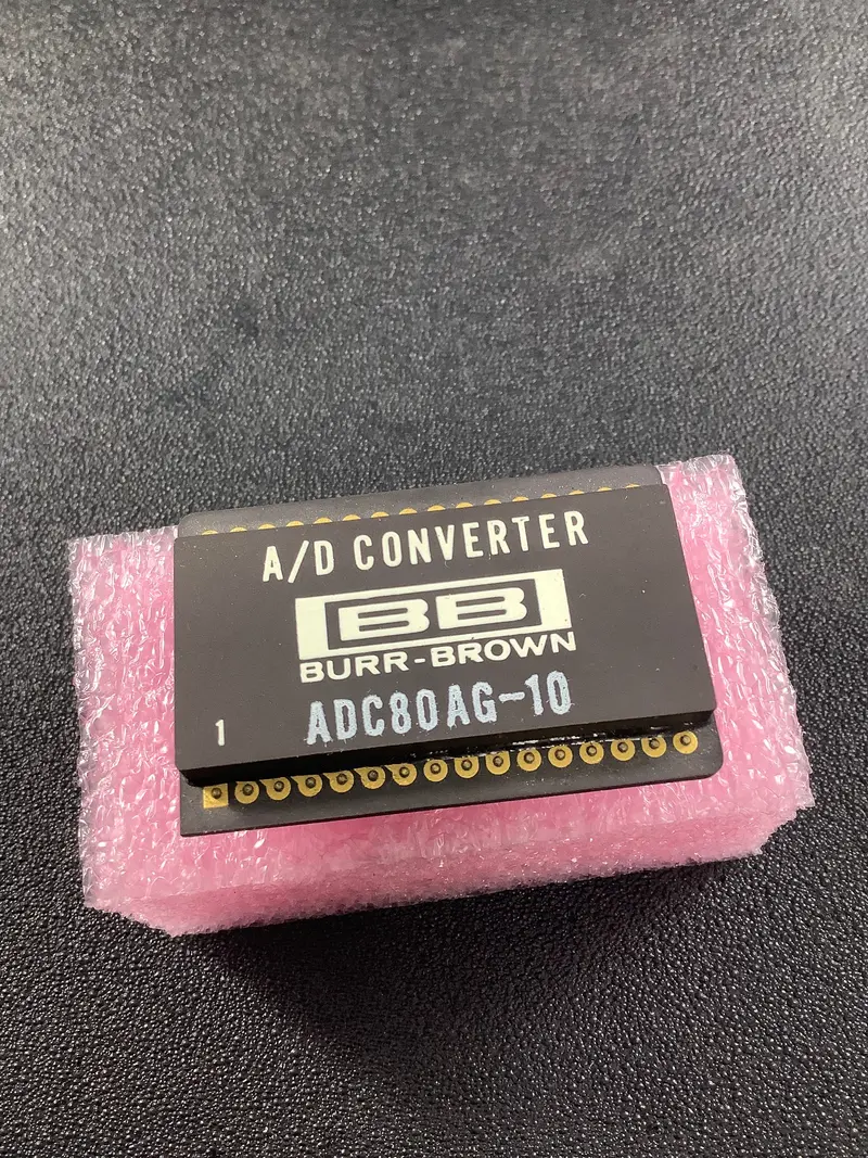Burr-Brown Adc80Ag-10 General-Purpose 10-Bit Analog-To-Digital Converter 1
