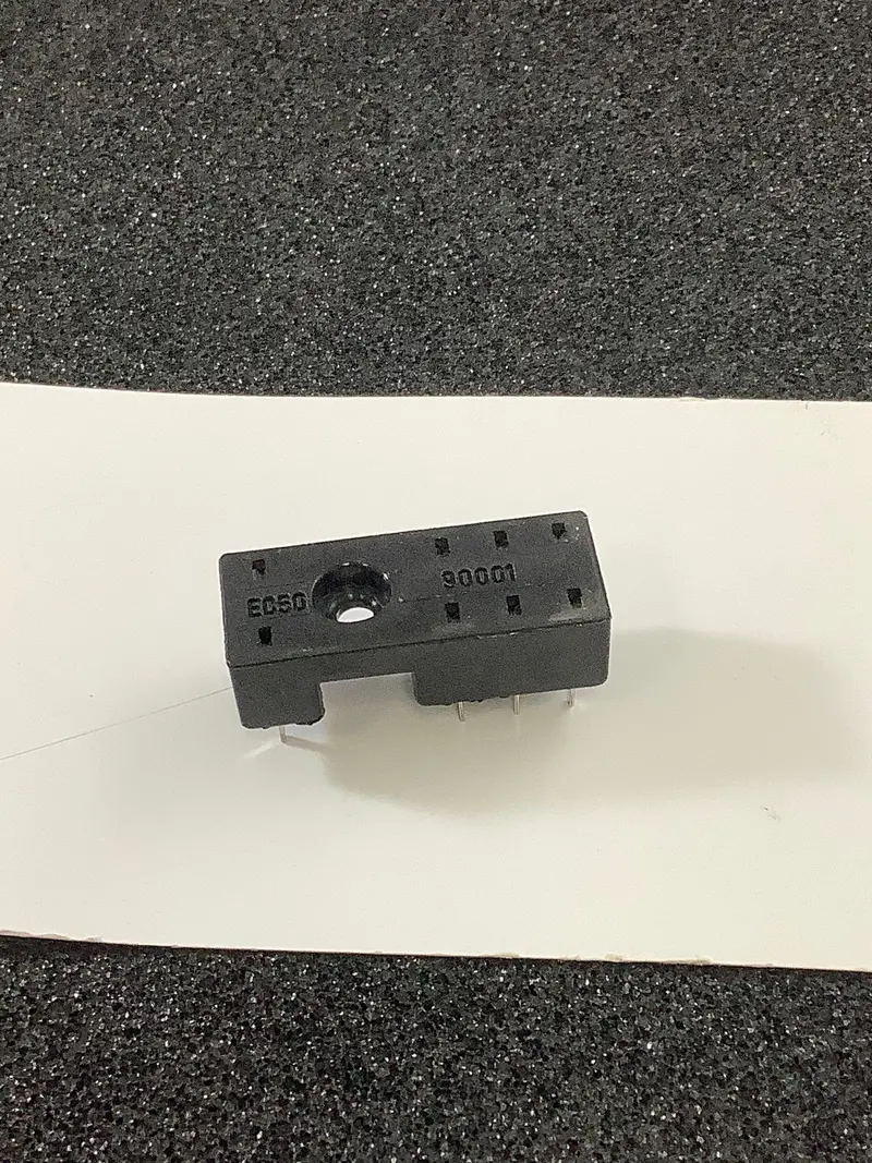 Custom Connector Ec50 Relay Socket — Universal Mount For Standard Pcb Relays 1