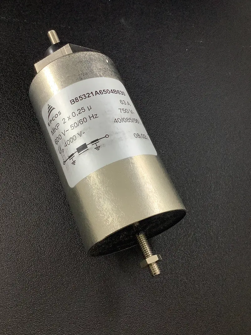Epcos B85321A6504B630 Feed-Through Capacitor: 0.25 Μf, 63 A 1