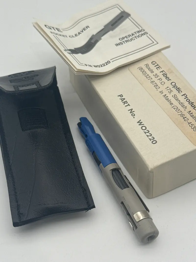 Gte Wo2220: Compact Pocket Cleaver — Stainless Steel Blade, Lightweight Design 1