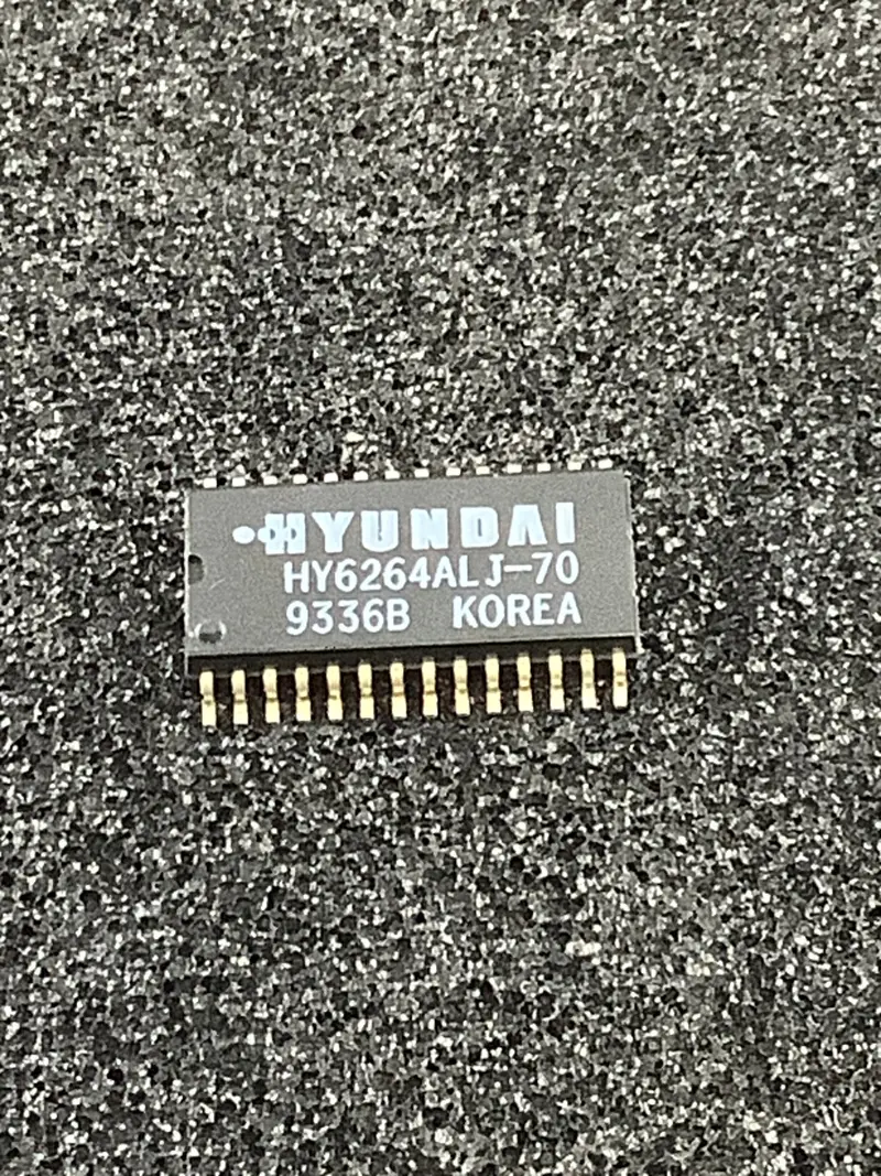 Hyundai Hy6264Alj-70 8K × 8-Bit High-Speed Cmos Static Ram — 70Ns Access Time 1