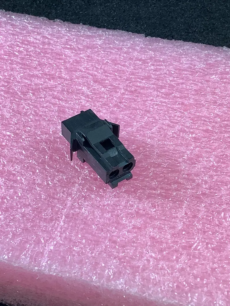 Itt Tst02Ra00 2-Position Cannon Trident Series Connector 1
