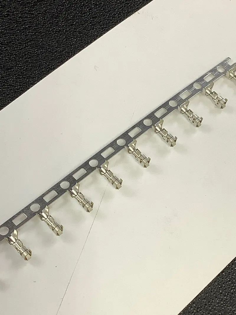 Jst Sxh-001T-0.6 Xh-Series Terminals — 26–22 Awg Crimp, 0.6 Mm Pitch, Chain-Packaged (100 Pcs/Pack) 1