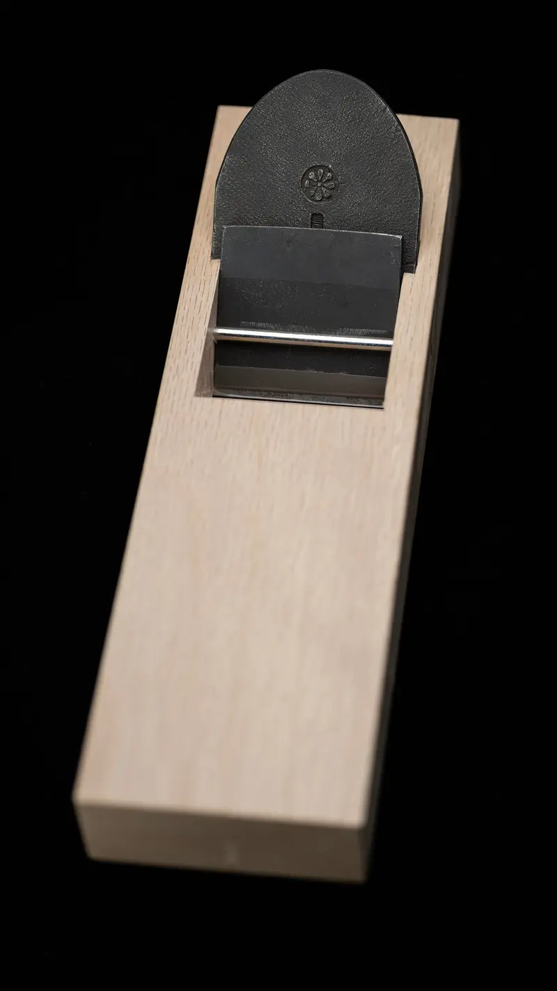 Keizaburo Hira-Ganna Smoothing Plane – 70Mm Japanese Craftsmanship Blade 1