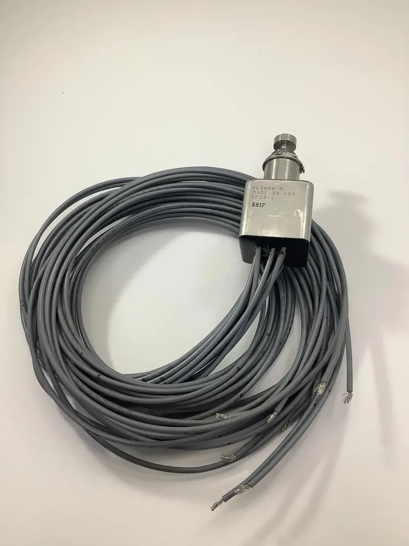 Klixon Sp10T Push Button Switch — 10 Normally Open Contacts, Model 1Fs3-1 1
