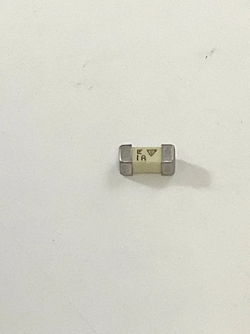 Littlefuse R451001 Board-Mount Fuse — 1 A, 125 Vac/Vdc 1