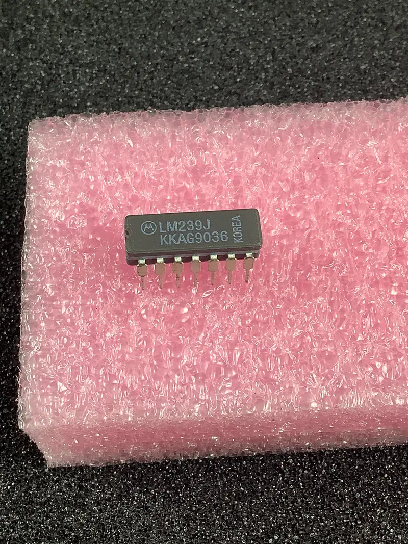 Lm239J Motorola Quad Low-Power Precision Analog Comparator 1