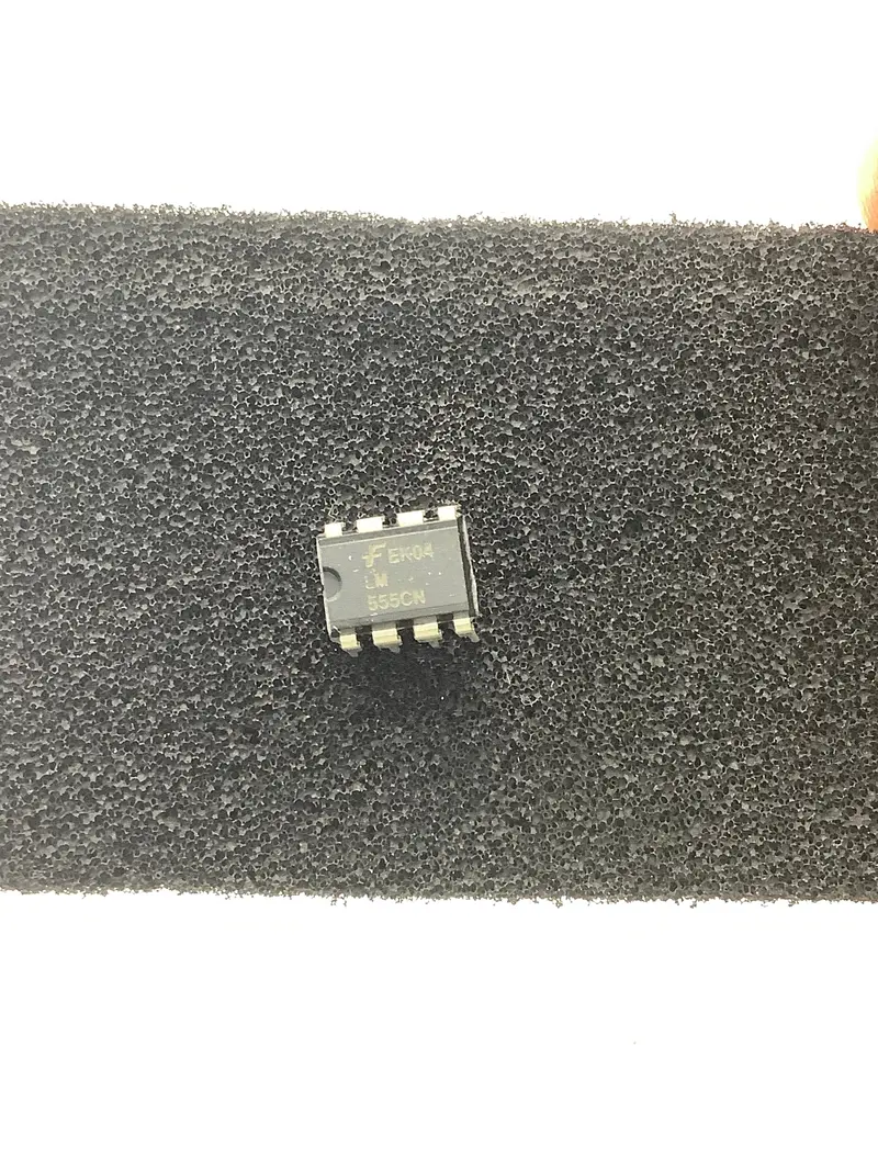 Lm555Cn Single 555 Timer/Oscillator Ic – 8-Pin Dip Package 1
