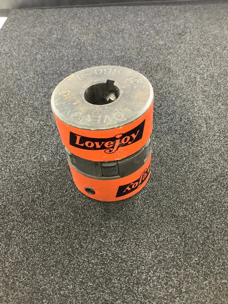 Lovejoy L-095 Dual-Bore Coupling Set – Two 0.75" Hubs With Spider 1