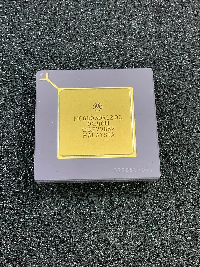 Mc68030Rc20C – Motorola 32-Bit Risc-Compatible Microprocessor, 20Mhz 1