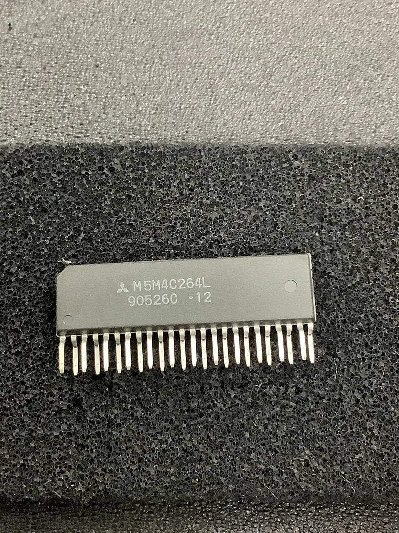 Mitsubishi M5M4C264L-12 — 64K × 4 Video Dram – 120Ns Speed 1