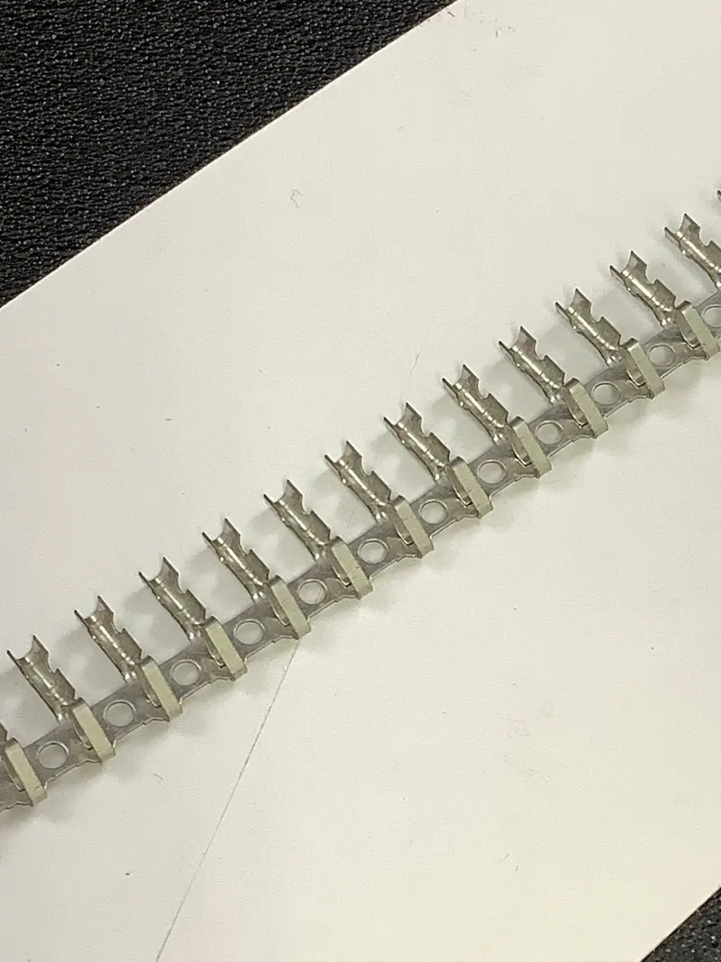 Molex 08-50-0113 Kk 254 Non-Gendered Contacts — 22–30 Awg Tin-Plated Crimp, Chain-Packaged (100 Pcs/Pack) 1