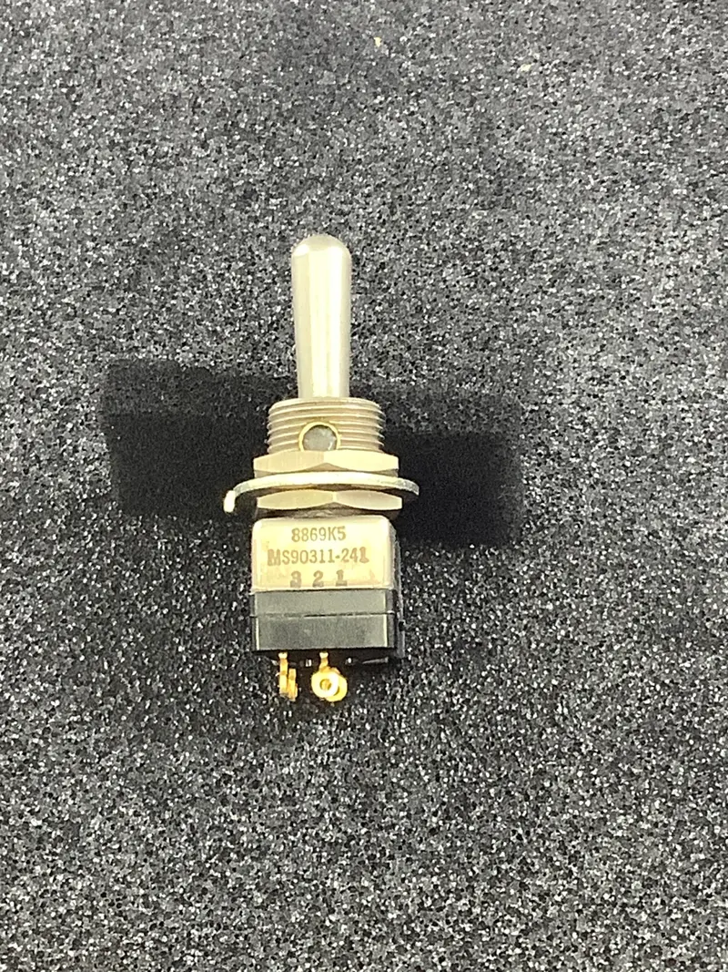 Ms90311-241 Eaton Dpst Toggle Switch – 5A @ 28Vdc / 2A @ 115Vac, Panel Mount 1