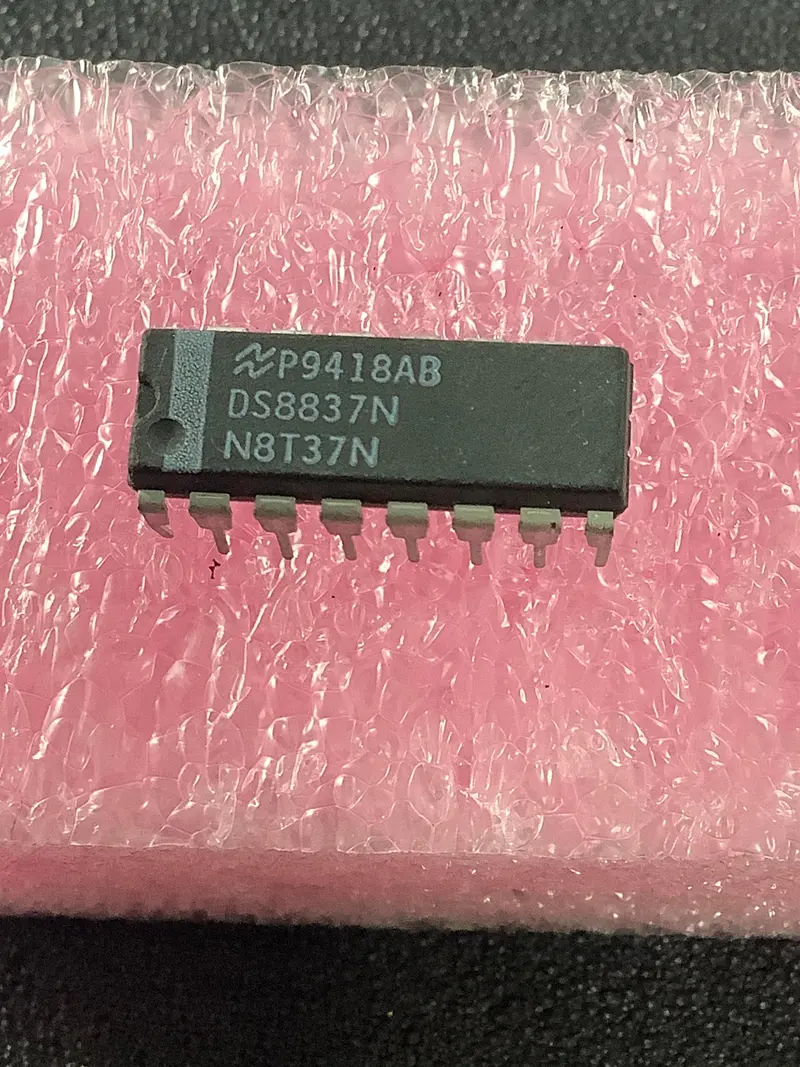 N8T37N National Semiconductor Hex Bus Receiver Ic With Schmitt Trigger 1