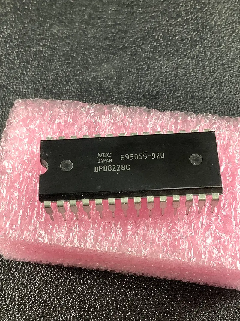 Nec Upb8228C – Bus Controller For Microprocessor Systems 1