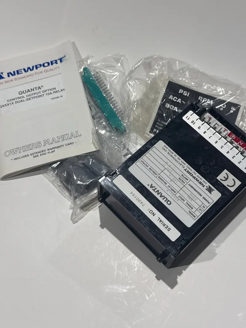 Newport Q2001-P Quanta Series Process Meter – Programmable Input, 1/8 Din Format 1
