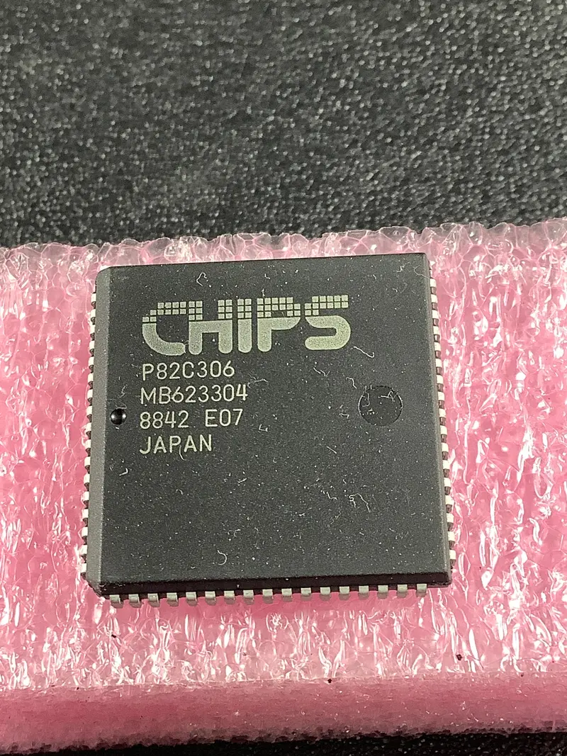 P82C306 Integrated Peripheral Controller – Chips And Technologies 1