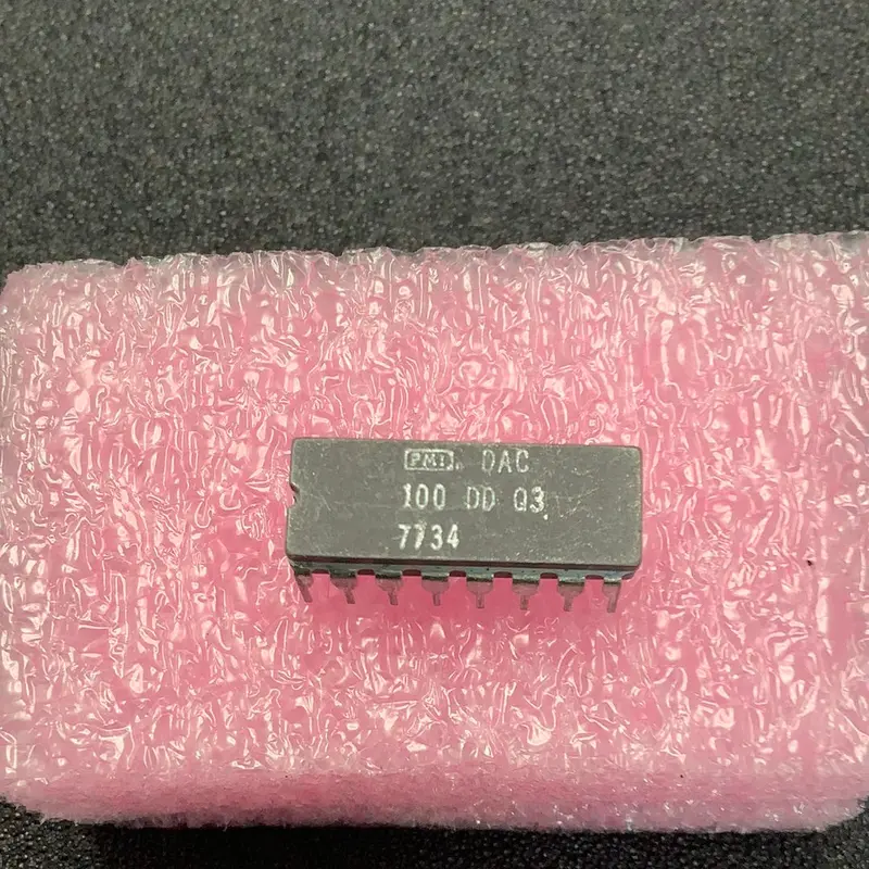 Pmi Dac100Ddq3 10-Bit Digital-To-Analog Converter 1