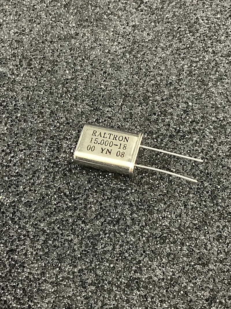 Raltron Hc18 Crystal Oscillator — 15.000 Mhz (A-15.000-18) 1