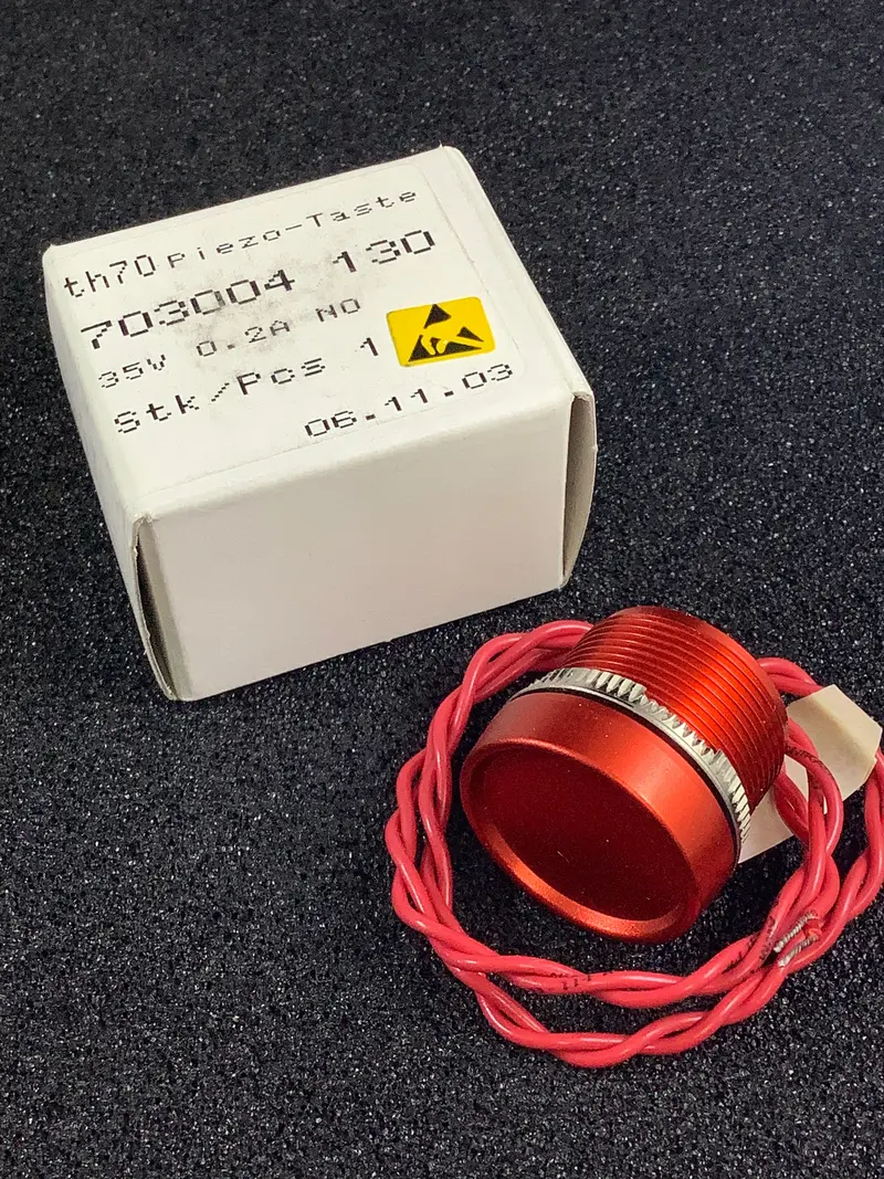 Saia Burgess Th70-703004-130 Piezo Touch Switch – Optimized For Harsh Environments 1