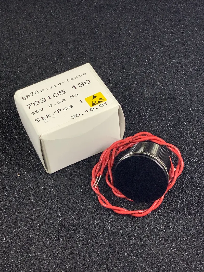 Saia Burgess Th70-703105-130 Piezoelectric Control Switch – Ruggedized Design 1