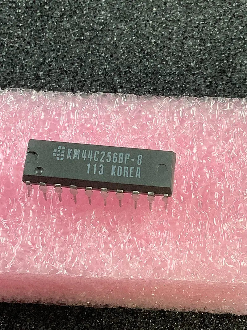 Samsung Km44C256Bp-8 256K × 4 Fast Page Dram – 80Ns, 24-Pin Dip 1