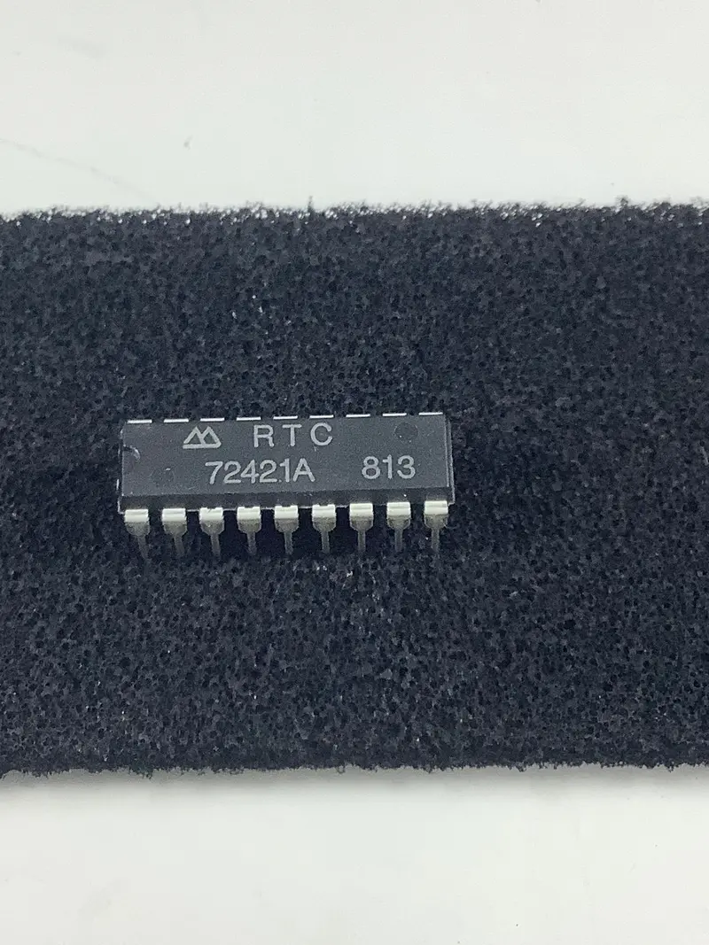 Seiko Rtc72421A Parallel-Interface Real-Time Clock Ic 1
