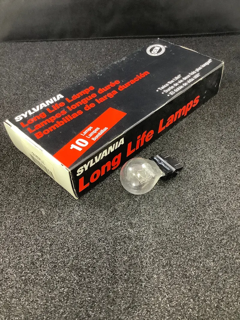Sylvania 3157Ll-10 12.8V Long-Life Miniature Bulb – W2.5×16Q Wedge Base, 10-Pack 1