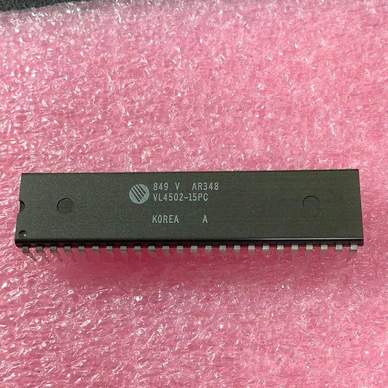 Vlsi Vl4502-15Pc – Cmos Memory Controller Ic – 48-Pin Pdip Package 1