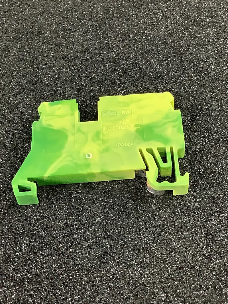 Wago 870-687 3-Position Grounding Terminal Block – Green/Yellow, 12–28 Awg 1